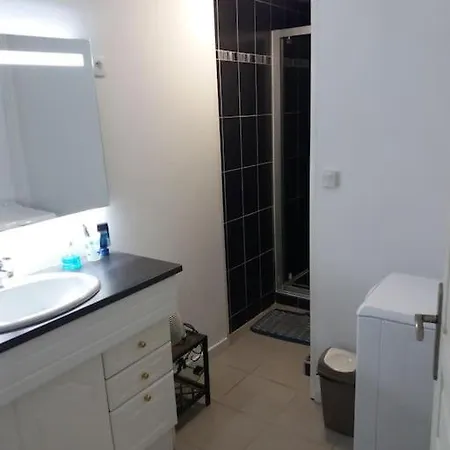 Holiday home Maison Avec Jardin A Les Bains
