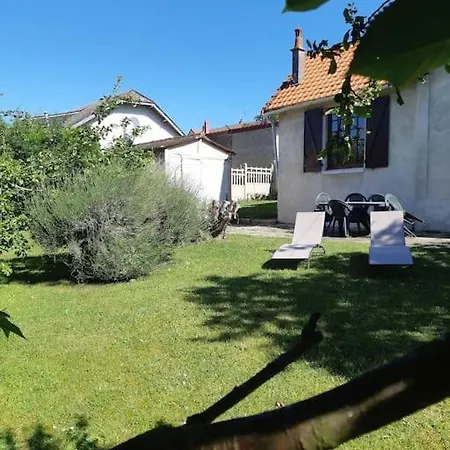 Maison Avec Jardin A Les Bains Semesterbostad *